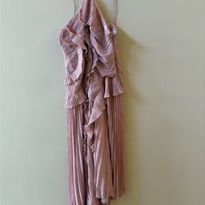 Chic Asymmetrical Ruffled Dress in Soft Pink
